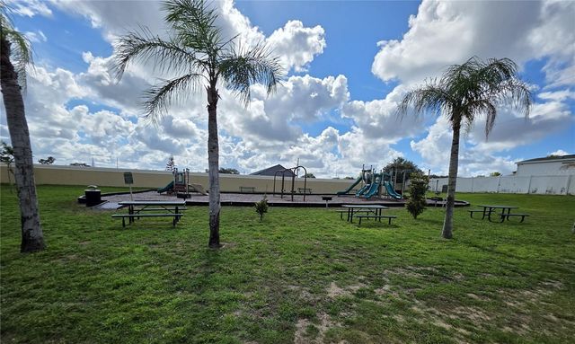 406 WASHINGTON PALM LOOP, Davenport, FL 33897