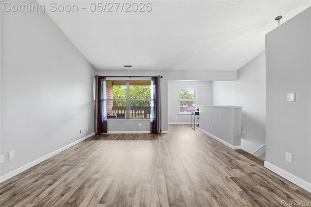 61212 Greenwood Drive, South Lyon, MI 48178