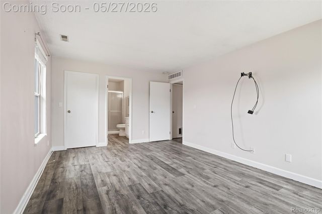 61212 Greenwood Drive, South Lyon, MI 48178