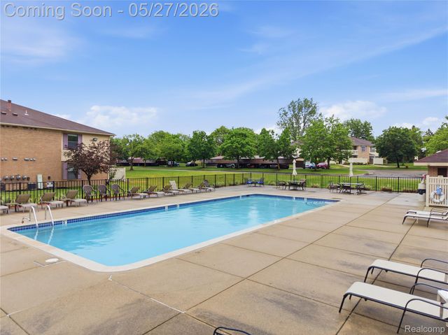 61212 Greenwood Drive, South Lyon, MI 48178