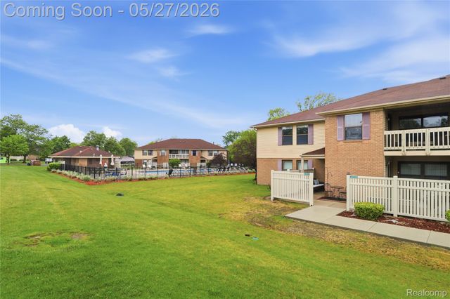 61212 Greenwood Drive, South Lyon, MI 48178