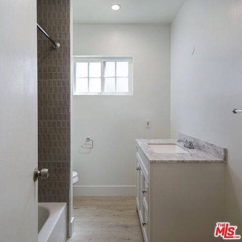6029 Wilkinson Avenue, North Hollywood (los Angeles), CA 91606