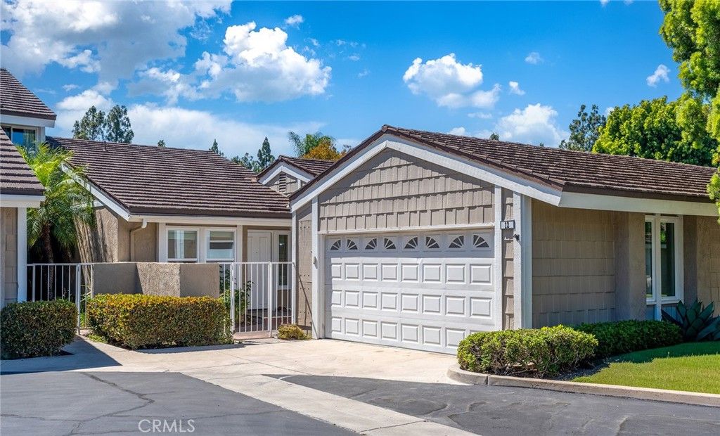 12 Primrose, Irvine, CA 92604 — photo 2