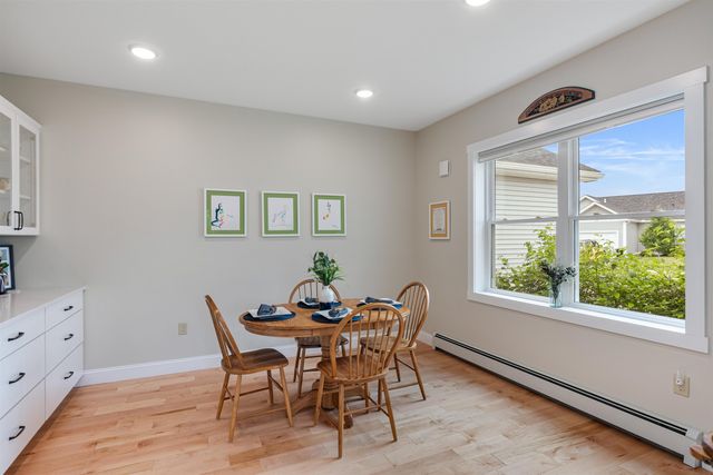13 Clover Lane, Hinesburg, VT 05461