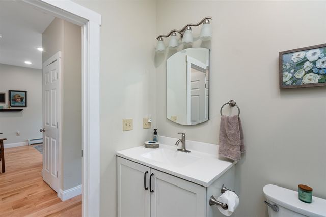 13 Clover Lane, Hinesburg, VT 05461