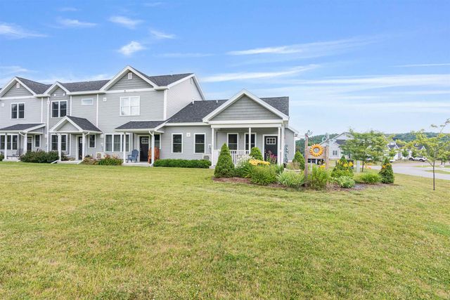 13 Clover Lane, Hinesburg, VT 05461