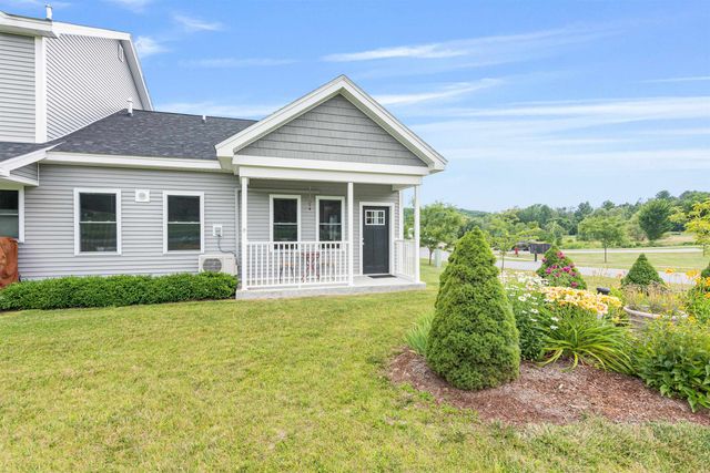 13 Clover Lane, Hinesburg, VT 05461