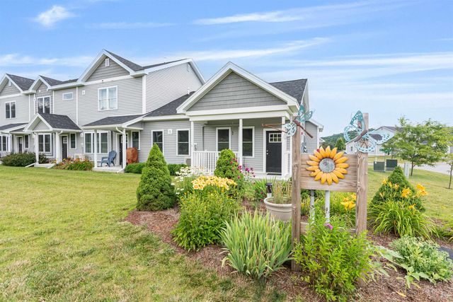 13 Clover Lane, Hinesburg, VT 05461