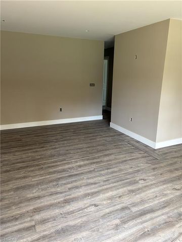 506 Moore Drive, Lexington, NC 27292