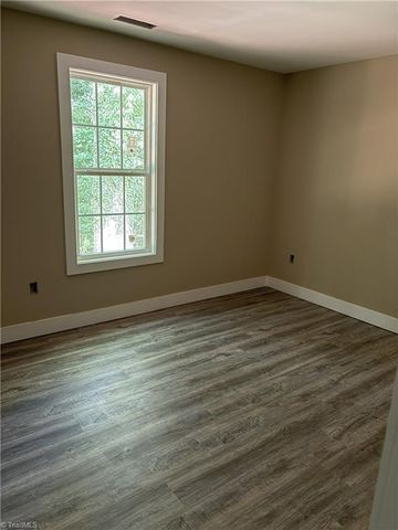 506 Moore Drive, Lexington, NC 27292