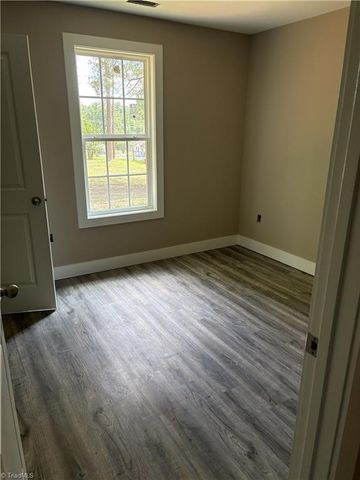 506 Moore Drive, Lexington, NC 27292