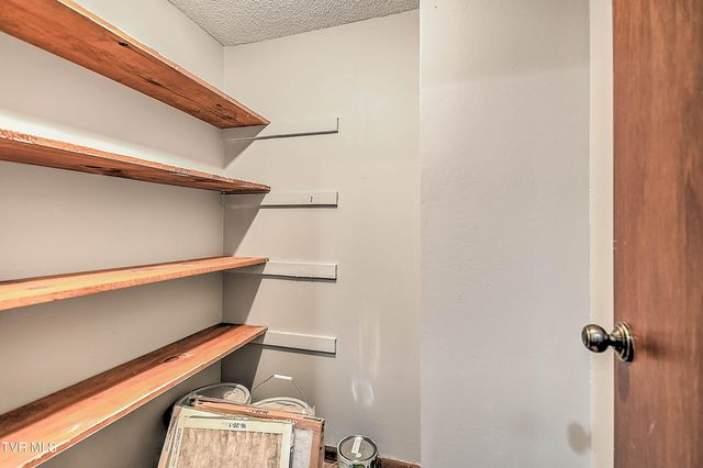 127 Oakcrest Circle, 4, Bristol, VA 24201