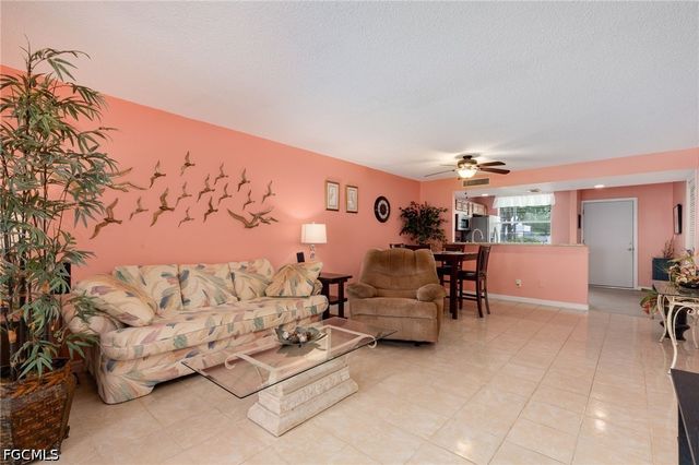 5959 Winkler RD 103, Fort Myers, FL 33919
