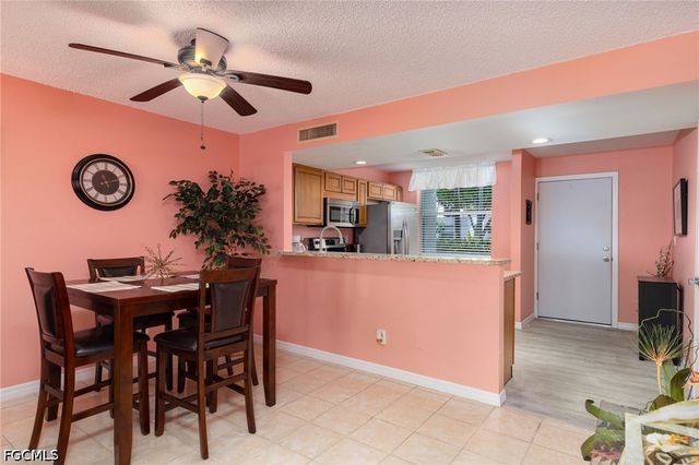 5959 Winkler RD 103, Fort Myers, FL 33919