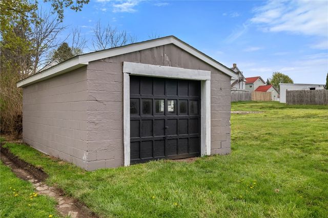 1213 Finch Street, New Castle, PA 16101