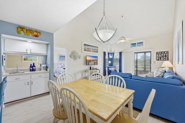 501 Maison Dr Apt E17, Myrtle Beach, SC 29572