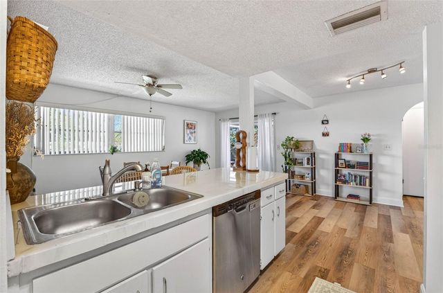 1129 FORBES TRACE, Tarpon Springs, FL 34689