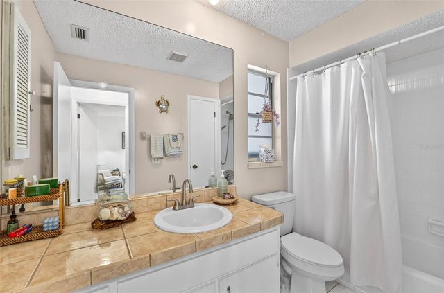 1129 FORBES TRACE, Tarpon Springs, FL 34689