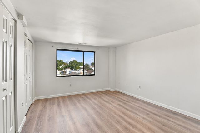 8 Ninth Street 516, Medford, MA 02155