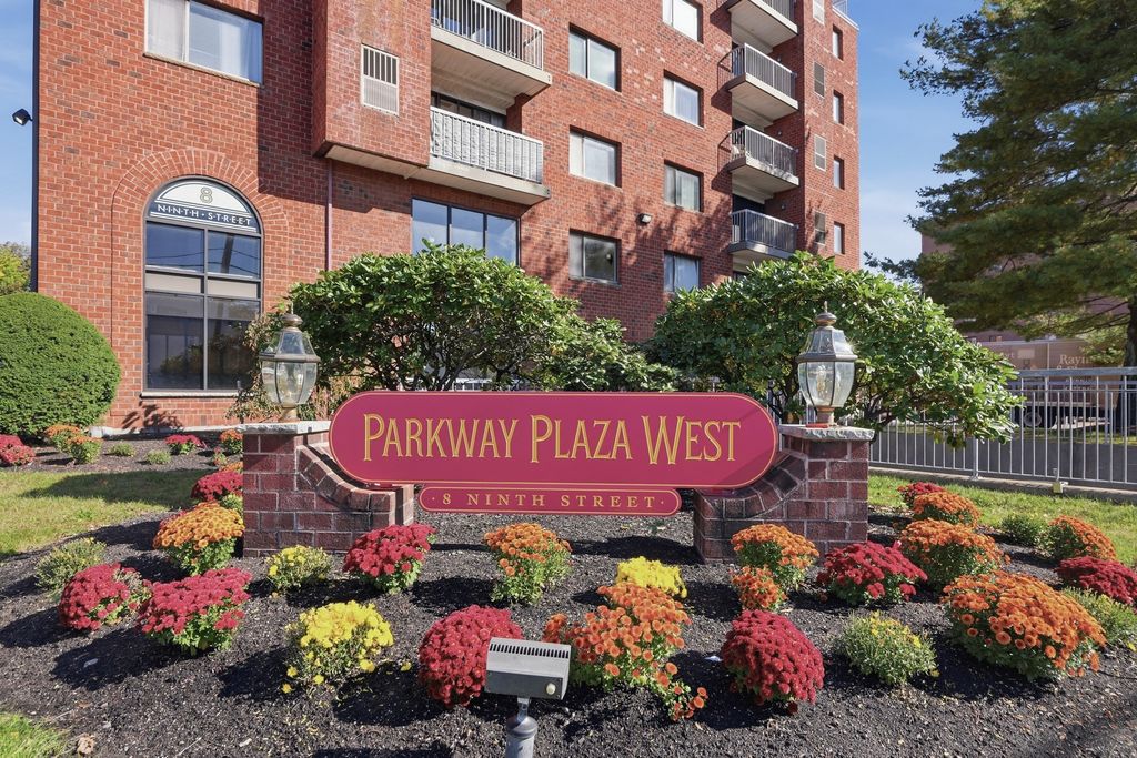 8 Ninth Street 516, Medford, MA 02155