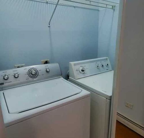 1643 W Sherwin Avenue 2C, Chicago, IL 60626