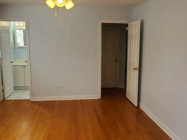 1643 W Sherwin Avenue 2C, Chicago, IL 60626