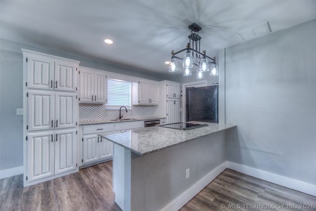 506 W Trinidad Drive, Sand Springs, OK 74063
