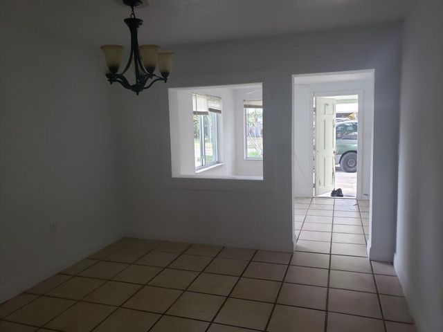 364 Johnston Street, Fort Pierce, FL 34982