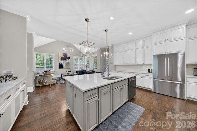 408 Montrose Drive, Waxhaw, NC 28173