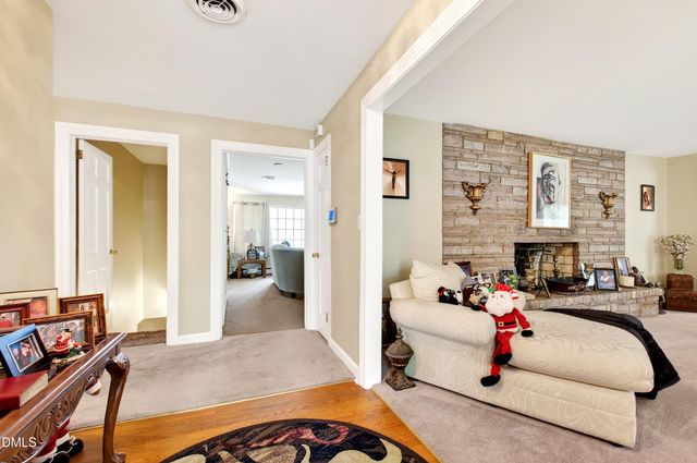 1609 E Davie Street, Raleigh, NC 27610