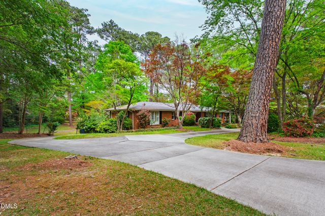 1609 E Davie Street, Raleigh, NC 27610