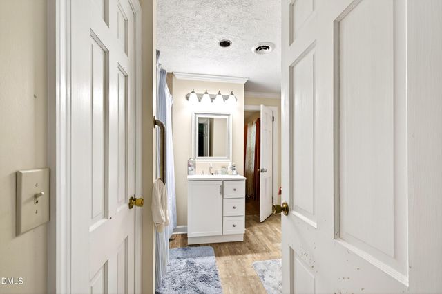 1609 E Davie Street, Raleigh, NC 27610
