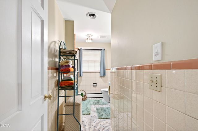 1609 E Davie Street, Raleigh, NC 27610