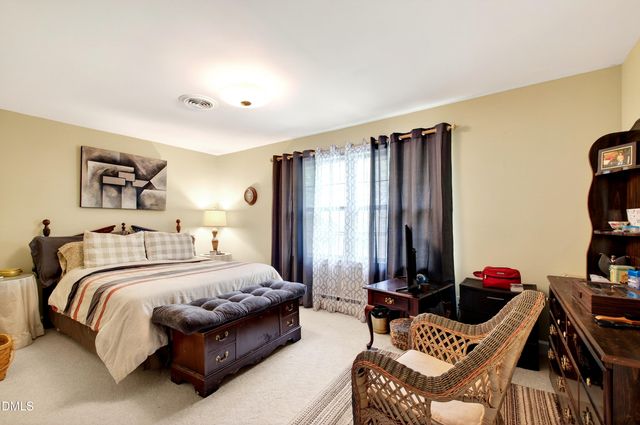 1609 E Davie Street, Raleigh, NC 27610