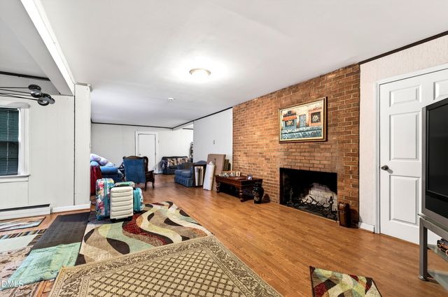 1609 E Davie Street, Raleigh, NC 27610