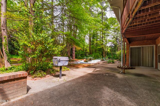 1609 E Davie Street, Raleigh, NC 27610