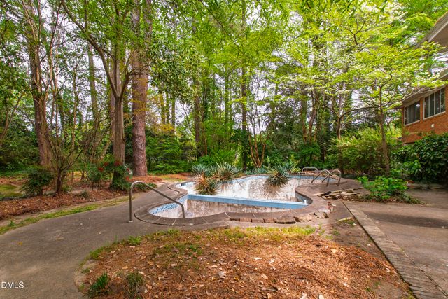 1609 E Davie Street, Raleigh, NC 27610