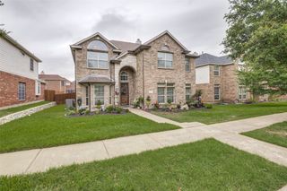 222 Rose Garden Way, Red Oak, TX 75154
