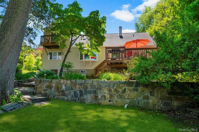 9 Pembrook Drive, Yonkers, NY 10710