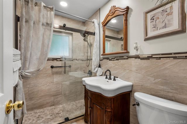 9 Pembrook Drive, Yonkers, NY 10710