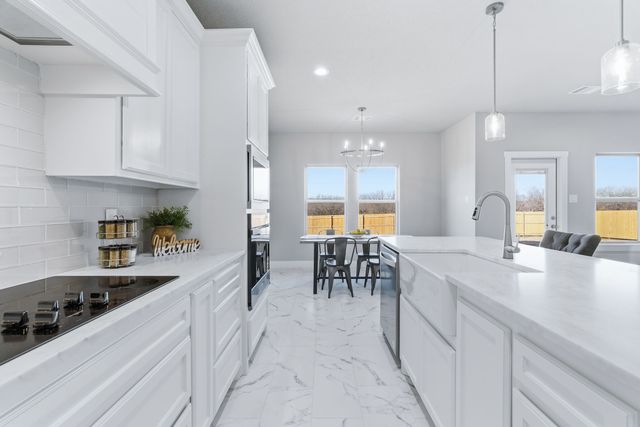 498 Cumberland Trail, Bridgeport, TX 76458