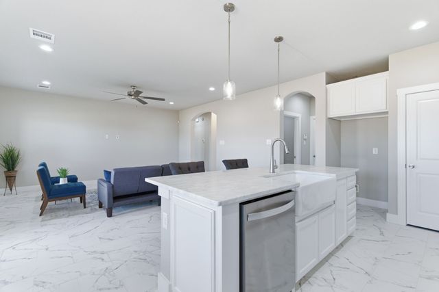 498 Cumberland Trail, Bridgeport, TX 76458