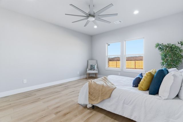 498 Cumberland Trail, Bridgeport, TX 76458