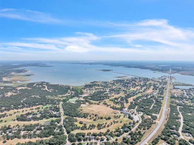 498 Cumberland Trail, Bridgeport, TX 76458