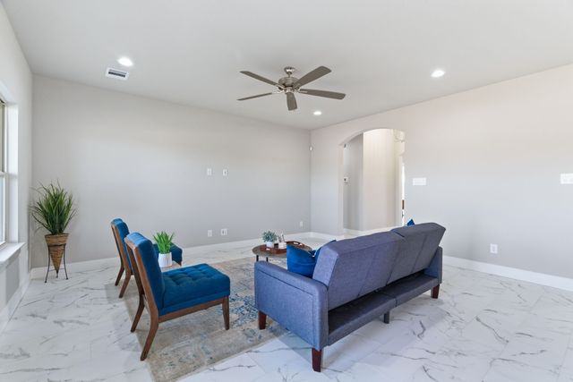 498 Cumberland Trail, Bridgeport, TX 76458