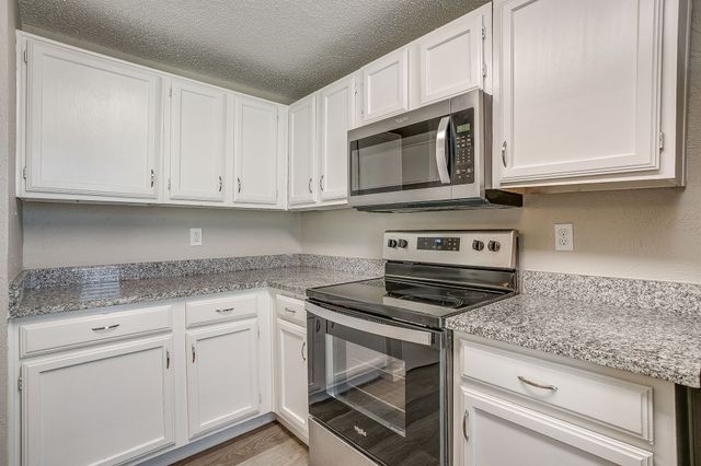 7312 Strawberry Way, Fort Worth, TX 76137