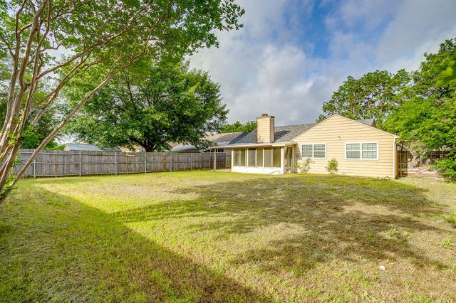 7312 Strawberry Way, Fort Worth, TX 76137
