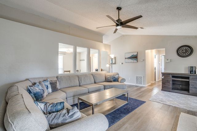 7312 Strawberry Way, Fort Worth, TX 76137
