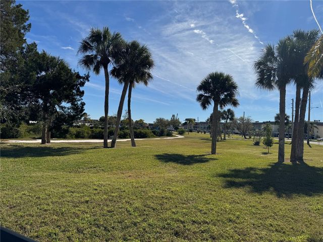 5242 OPAL LANE 103, New Port Richey, FL 34652