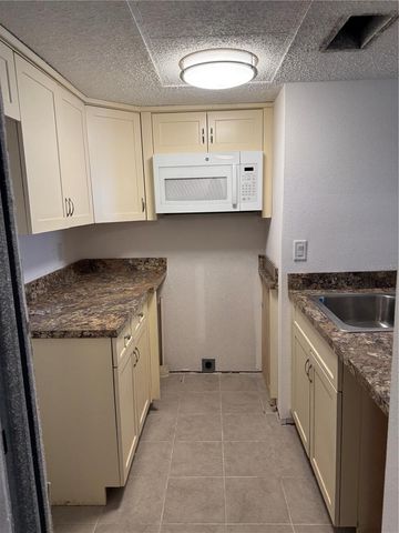 5242 OPAL LANE 103, New Port Richey, FL 34652